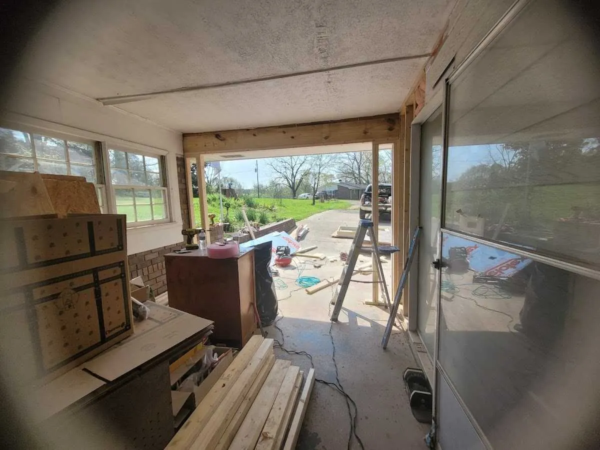 Air movers and dehumidifier for Water Mitigation Services in Medina